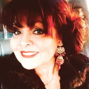 Meet your Posher, Rosaly